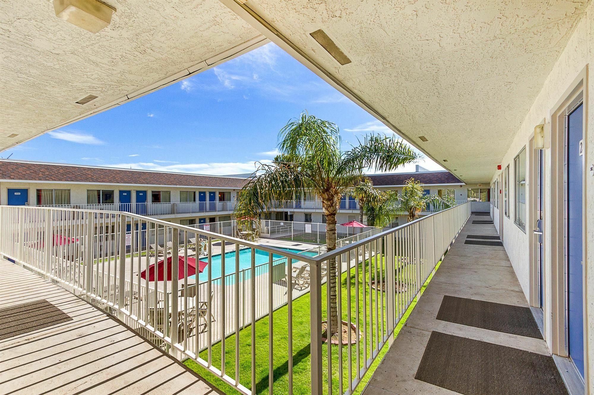 Motel 6-Phoenix, Az - North Bell Road Exterior photo